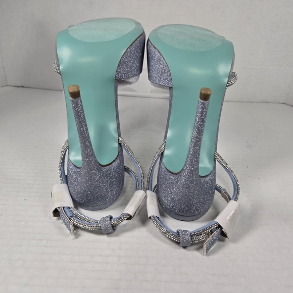Betsey Johnson Vera Wedding Glittering Light Blue Silver 4 " Heels Size 8.5 - Picture 8 of 10